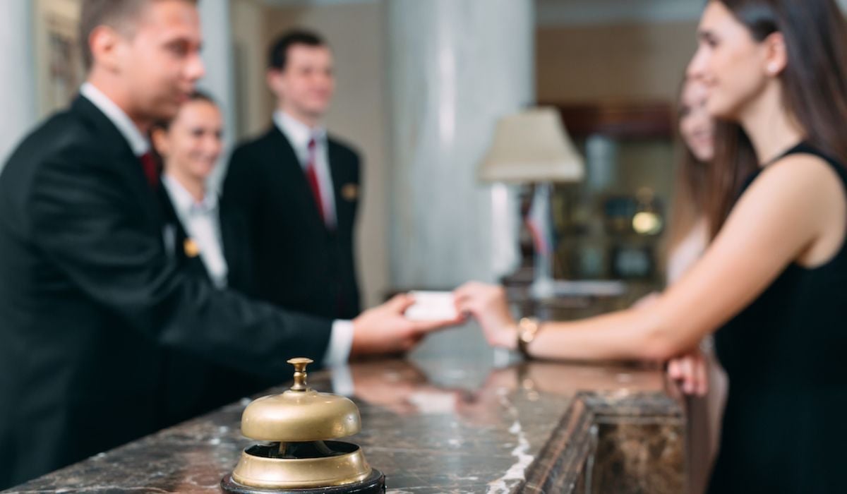 5-ways-your-hotels-can-improve-employee-engagement